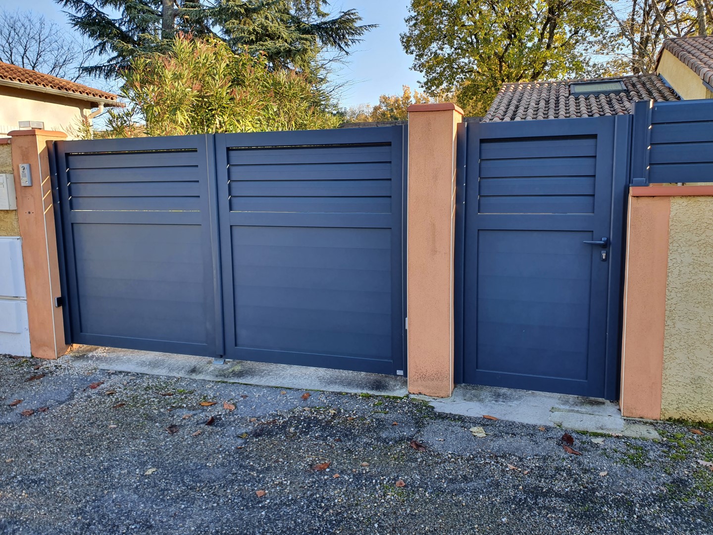 Pose de portail à Fronton en Haute-Garonne
